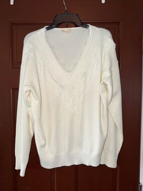Hem & Thread Cream V-Neck Sweater with Subtle Frayed Trim